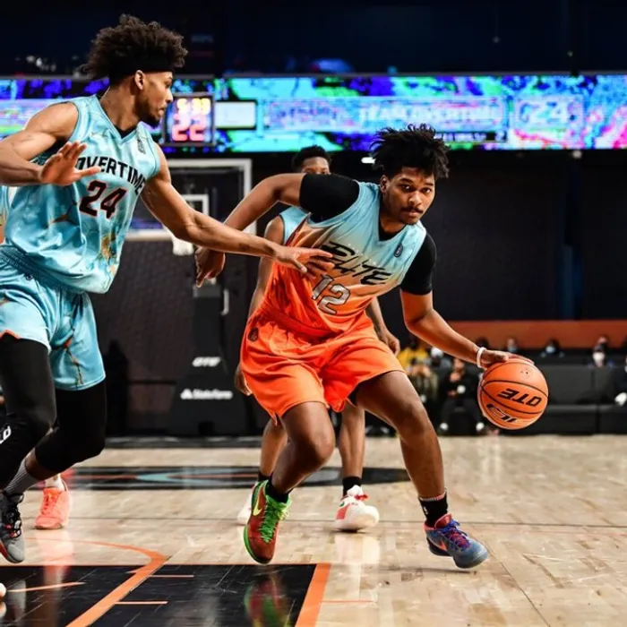 Griggs Scores 24 in Second Half, Leads Team Elite to Big Win